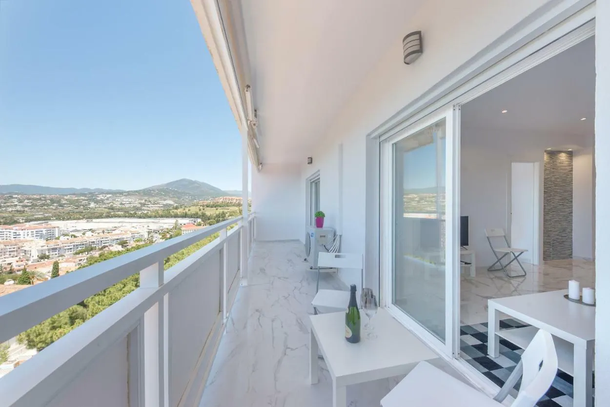 Torre De Andalucia Apartment Marbella